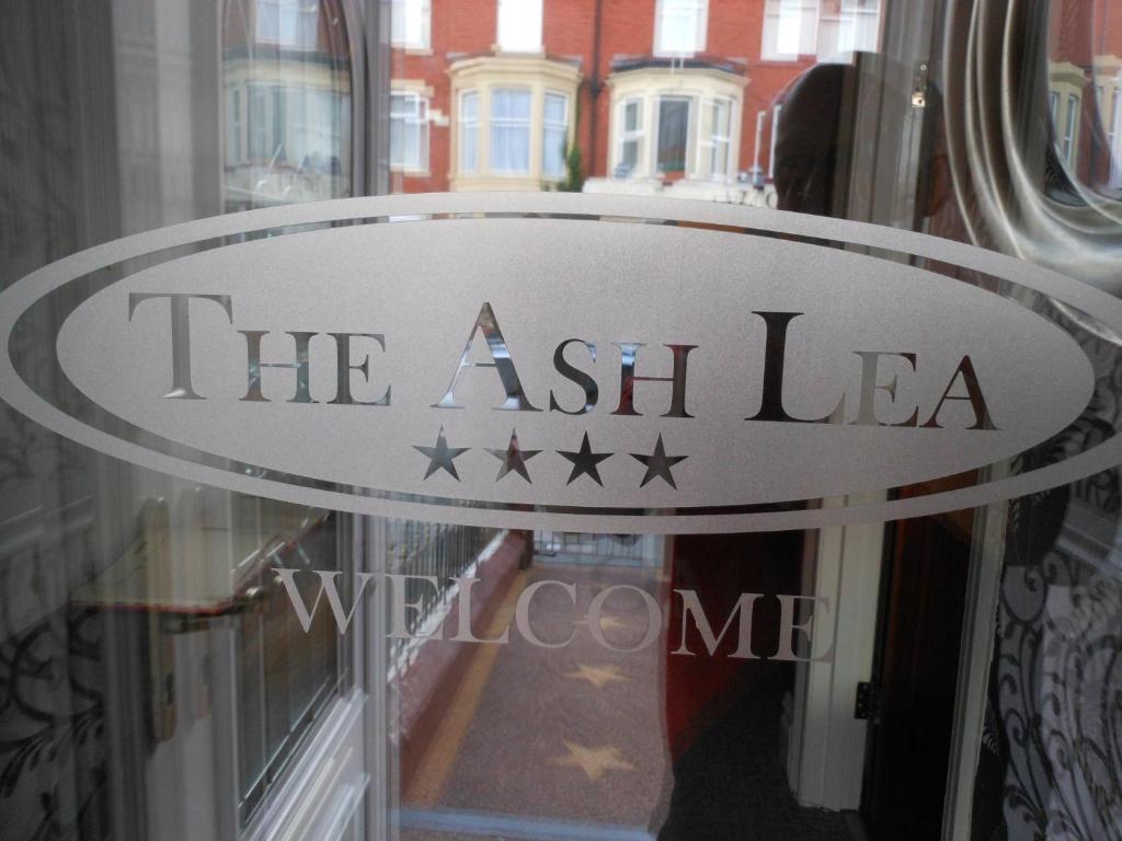 Ash Lea Hotel ブラックプール エクステリア 写真
